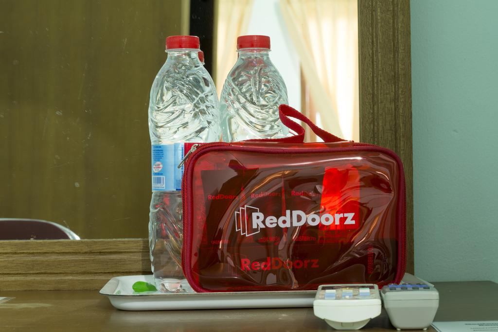 Reddoorz Near Raya Semer Canggu  Ngoại thất bức ảnh